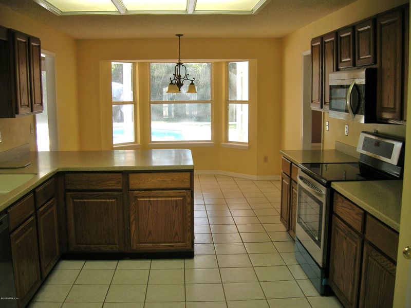 1801 Castille Dr, Fleming Island, FL 32003