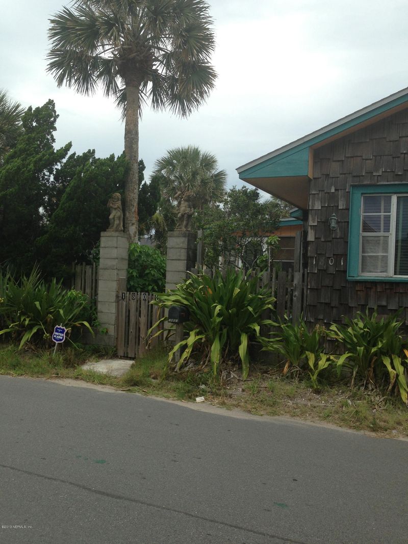 1801 Ocean Dr, Jacksonville Beach, FL 32250