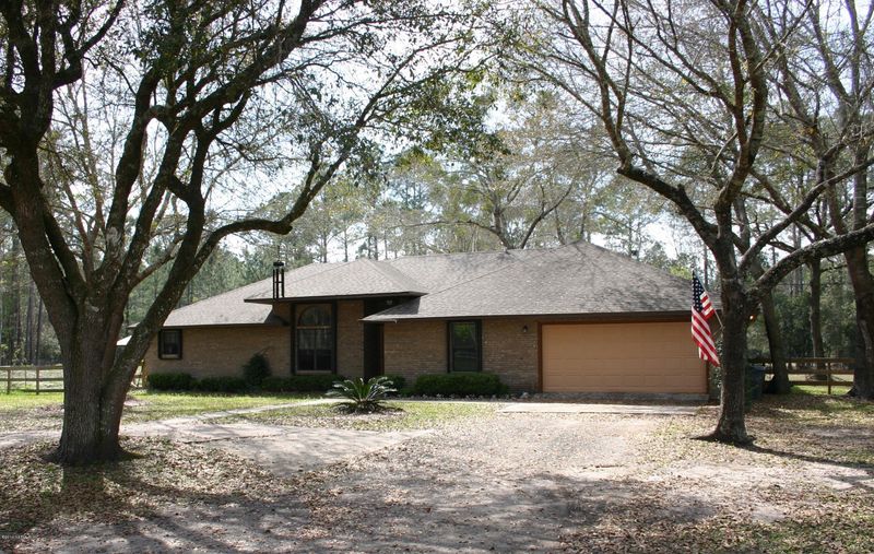 1805 Bennett Rd, St Augustine, FL 32092