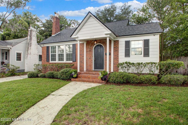 1805 River Oaks Rd, Jacksonville, FL 32207