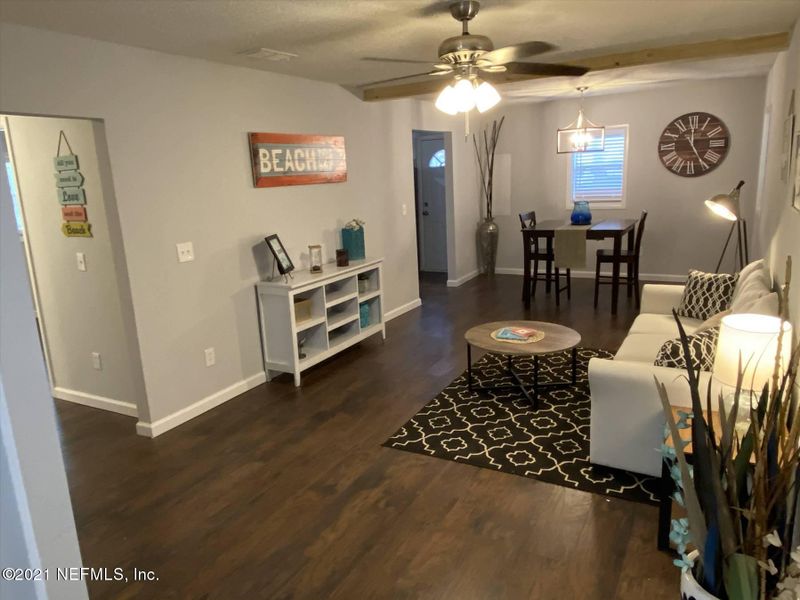1807 Jefferson Rd, Jacksonville, FL 32246