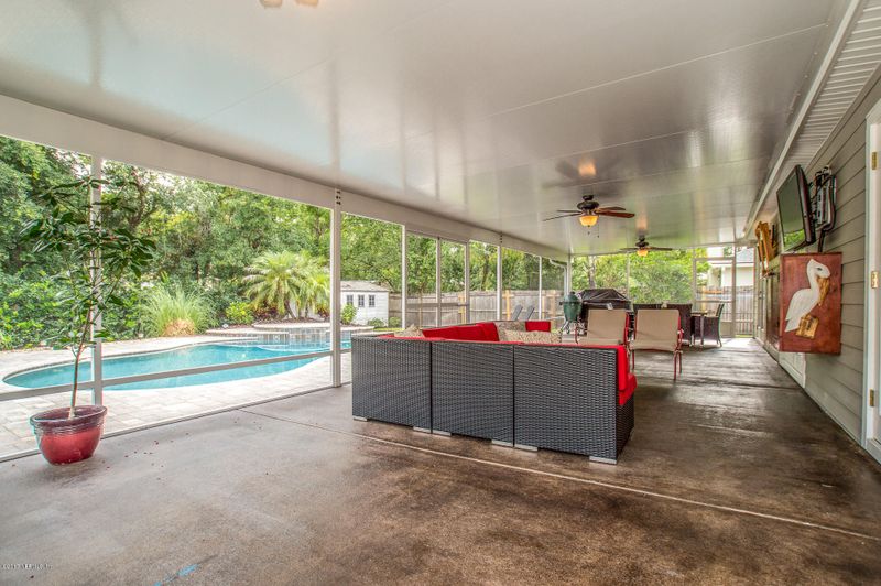 1807 Weston Cir, Fleming Island, FL 32003