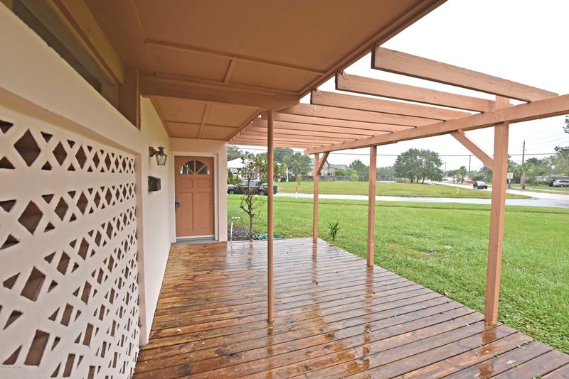 1808 Mindanao Dr, Jacksonville, FL 32246