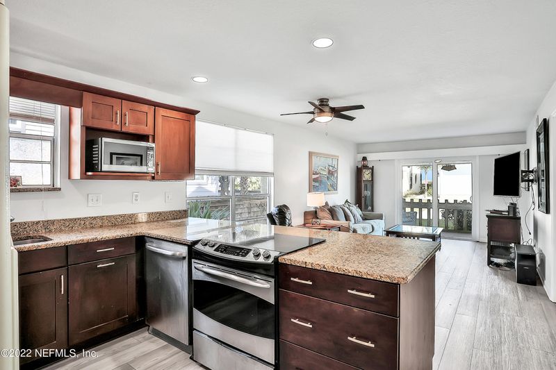 1808 Strand St, Neptune Beach, FL 32266