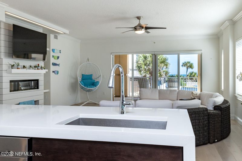 1809 1st St N #203, Jacksonville Beach, FL 32250