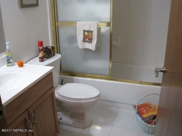 181 Prindle Dr E, Jacksonville, FL 32225