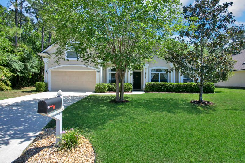 1816 W Windy Way, St Johns, FL 32259