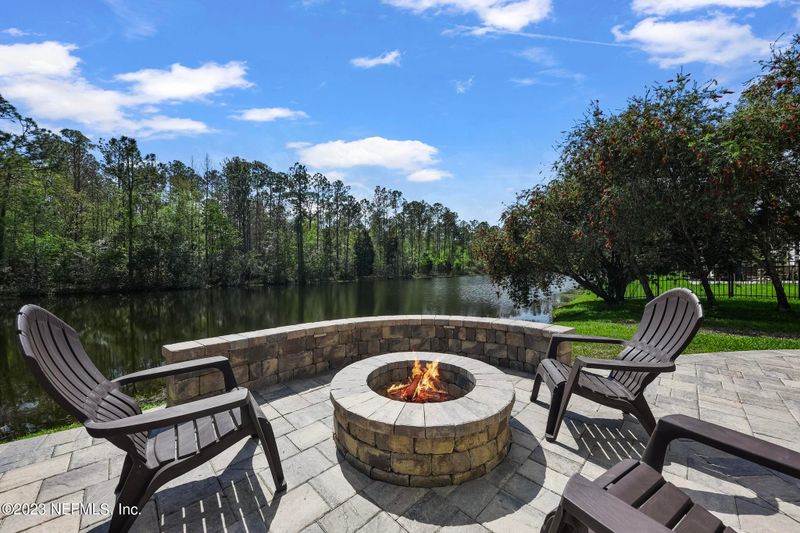 1817 Commodore Point Dr, Fleming Island, FL 32003