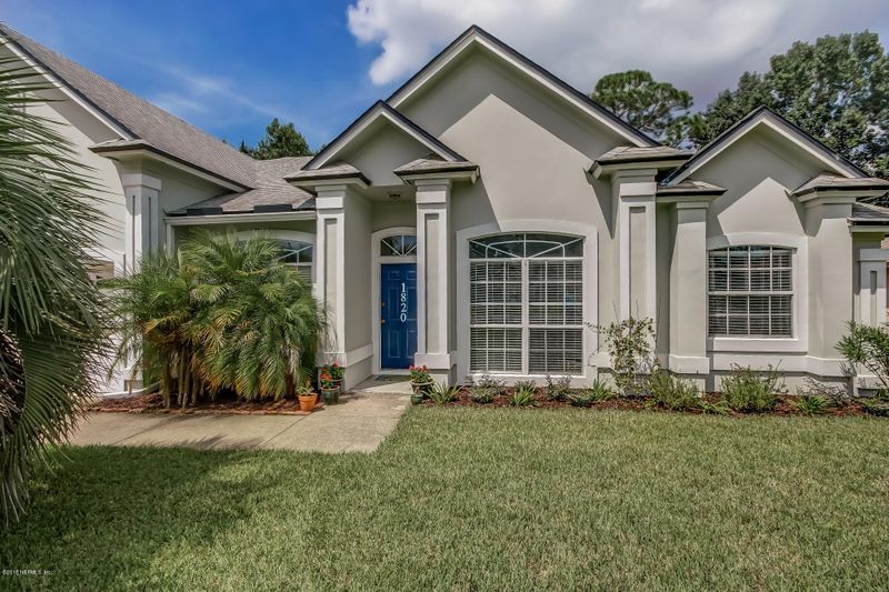 1820 Harbor Island Dr, Fleming Island, FL 32003