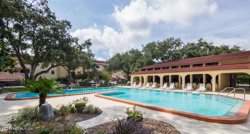 1820 Sevilla Blvd W #310, Atlantic Beach, FL 32233