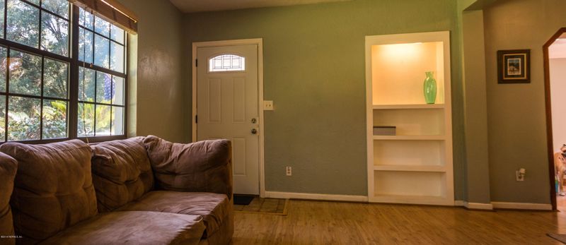 1820 Stanford Rd, Jacksonville, FL 32207