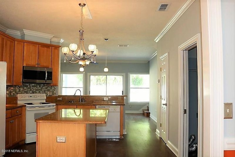 1821 Dunsford Rd, Jacksonville, FL 32207
