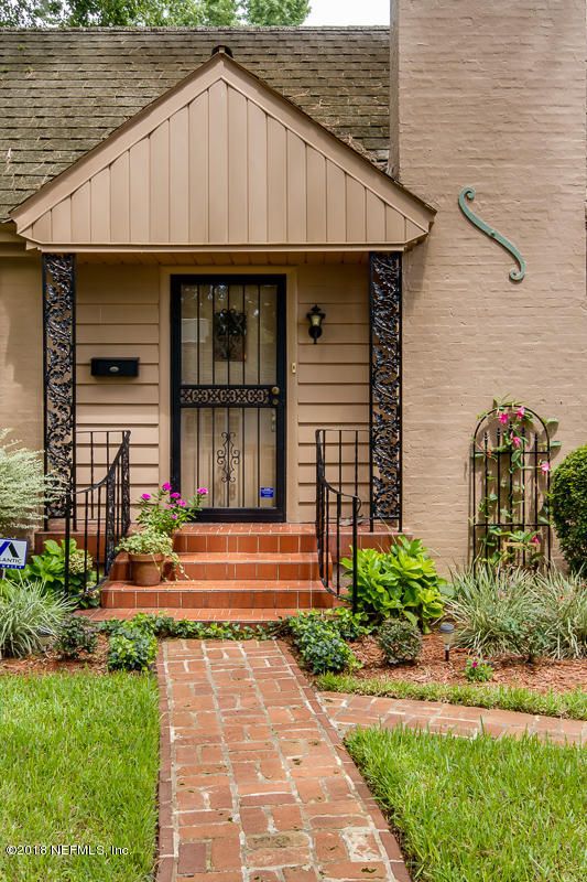 1823 Brookwood Rd, Jacksonville, FL 32207