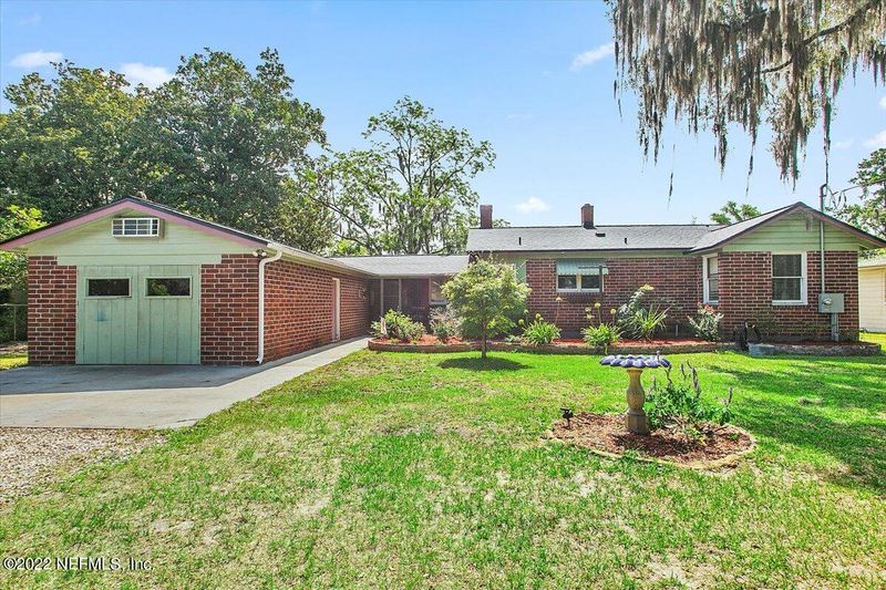 1823 Lindberg Dr, Jacksonville, FL 32210