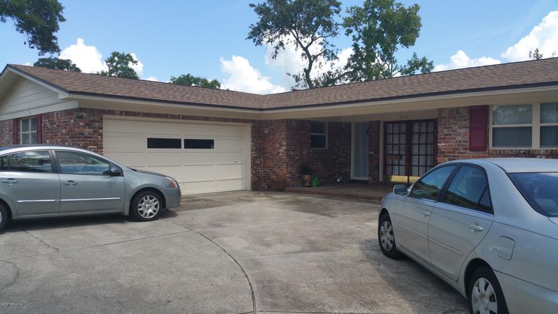 1829 Parkcrest Dr, Jacksonville, FL 32211