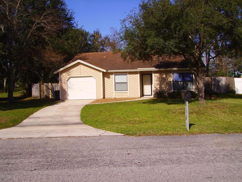 1832 Killarn Cir, Middleburg, FL 32068