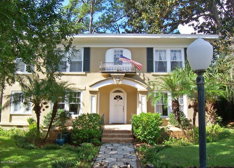 1832 Seminole Rd, Jacksonville, FL 32205