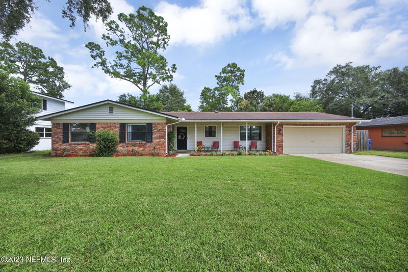 1835 Dalamon St, Jacksonville, FL 32211