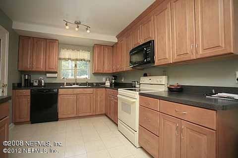 1835 Embassy Dr, Jacksonville, FL 32207