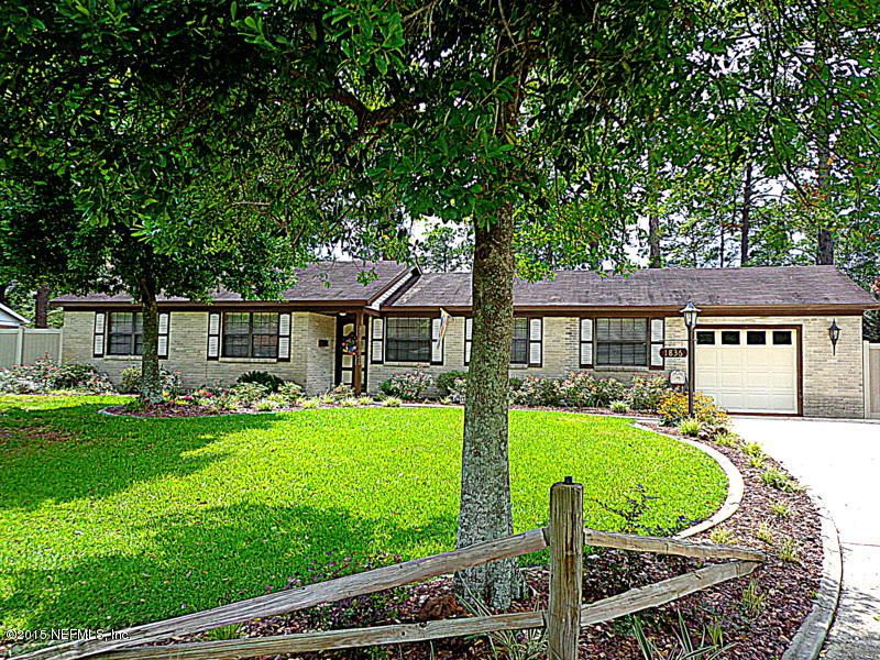 1836 Cedar River Dr, Jacksonville, FL 32210