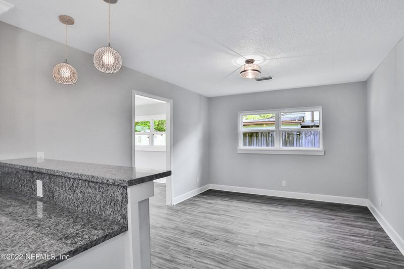 1842 Dalamon St, Jacksonville, FL 32211