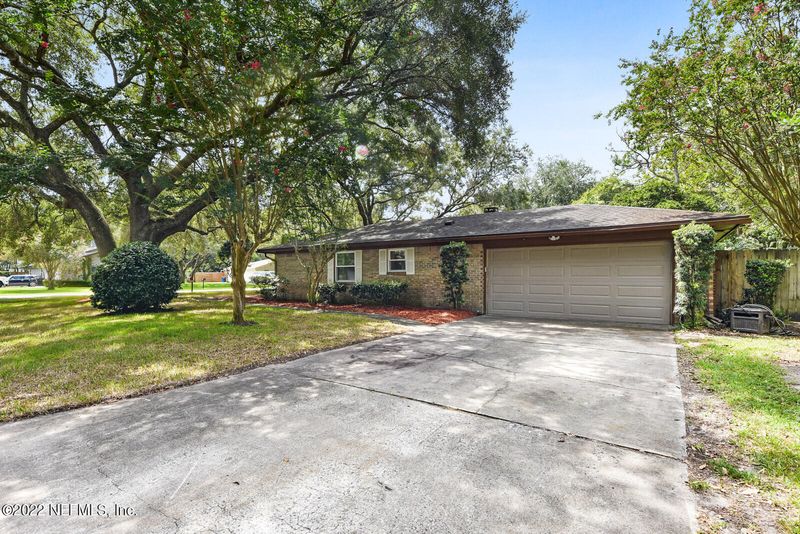 1842 Pleasantview Ct, Jacksonville, FL 32225