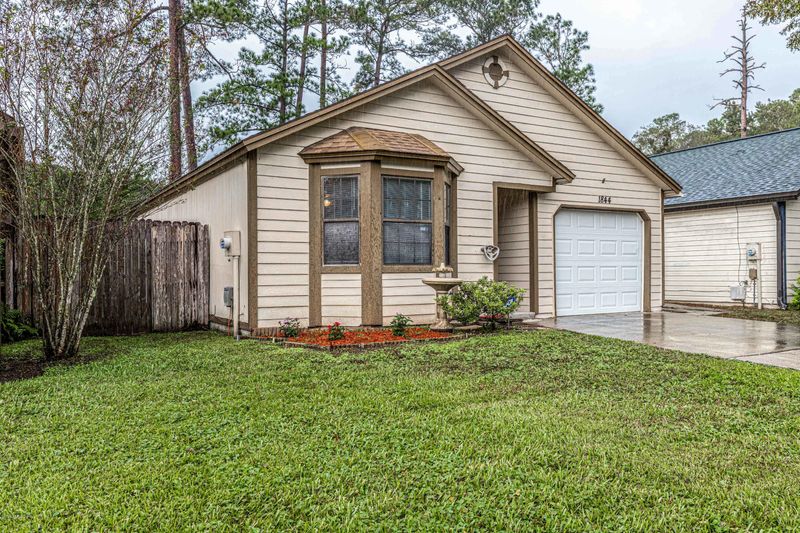 1844 Quebec Ct, Middleburg, FL 32068