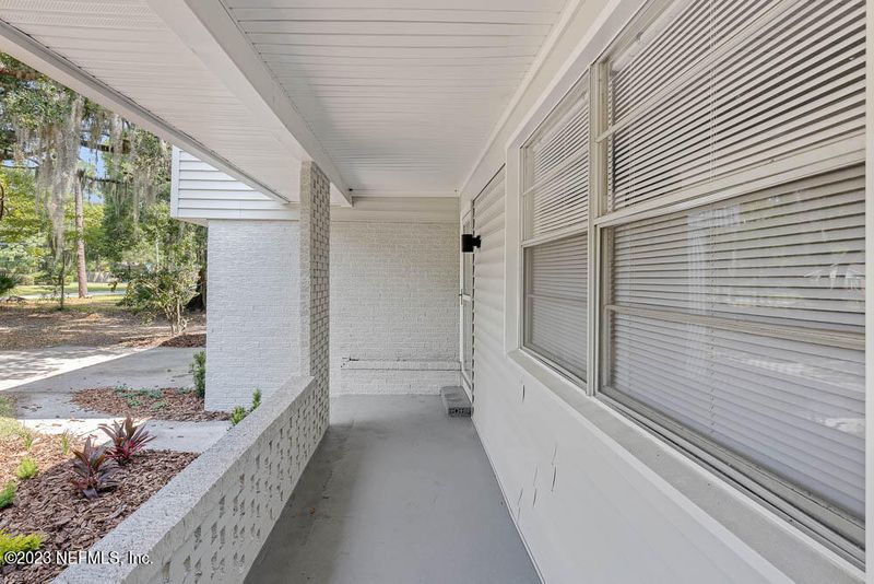 1847 La Launa Cir W, Jacksonville, FL 32225
