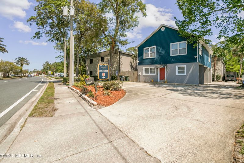 1855 Mayport Rd, Atlantic Beach, FL 32233
