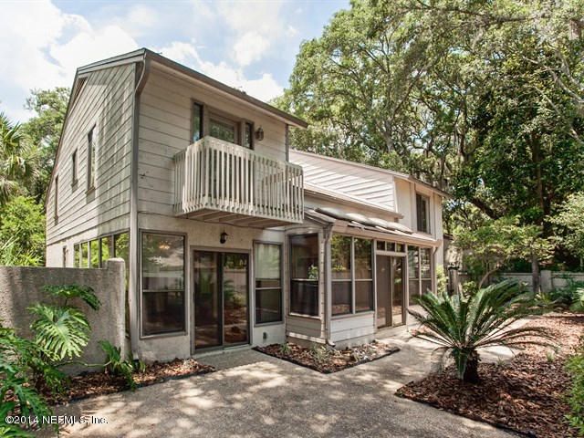 1855 N Sherry Dr, Atlantic Beach, FL 32233