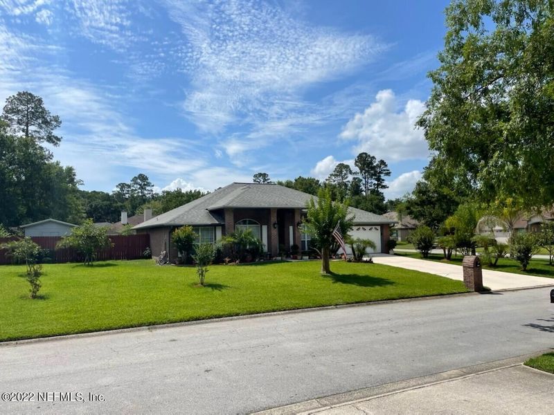 1877 Suwannee River Dr, Orange Park, FL 32003