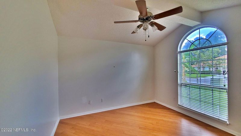 1880 Sunchase Ct, Jacksonville, FL 32246