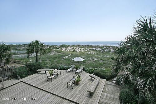 1881 Beach Ave, Atlantic Beach, FL 32233