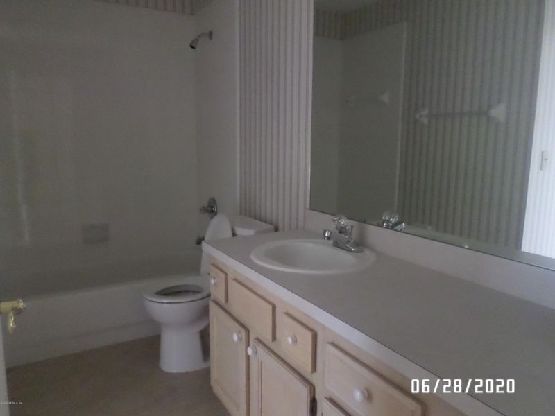 1898 Harbor Island Dr, Fleming Island, FL 32003