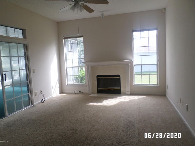 1898 Harbor Island Dr, Fleming Island, FL 32003
