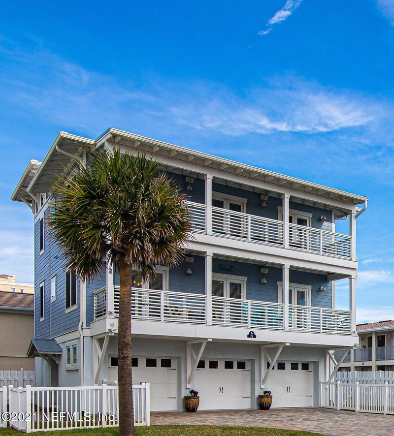 19 9th Ave N, Jacksonville Beach, FL 32250