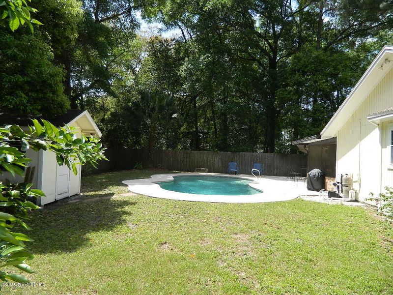 1900 Valencia Dr, Jacksonville, FL 32207