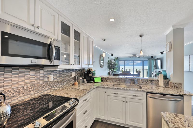 1901 1st St N #1602, Jacksonville Beach, FL 32250