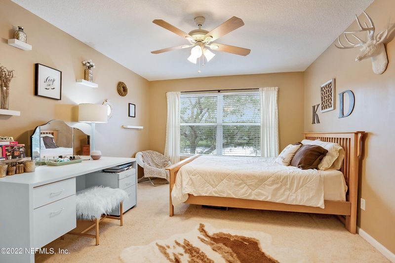 1901 Vista Lakes Dr, Fleming Island, FL 32003