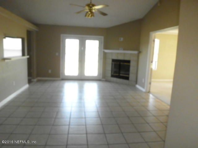 1907 Apopka Dr, Middleburg, FL 32068