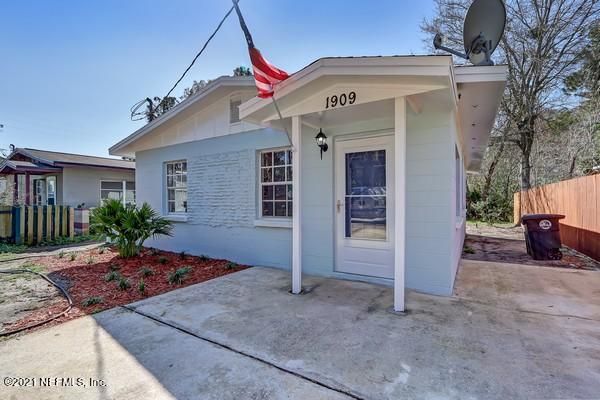 1909 Mealy St, Atlantic Beach, FL 32233