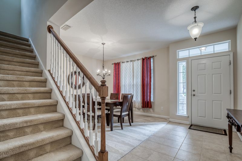 191 Woodfield Ln, St Johns, FL 32259