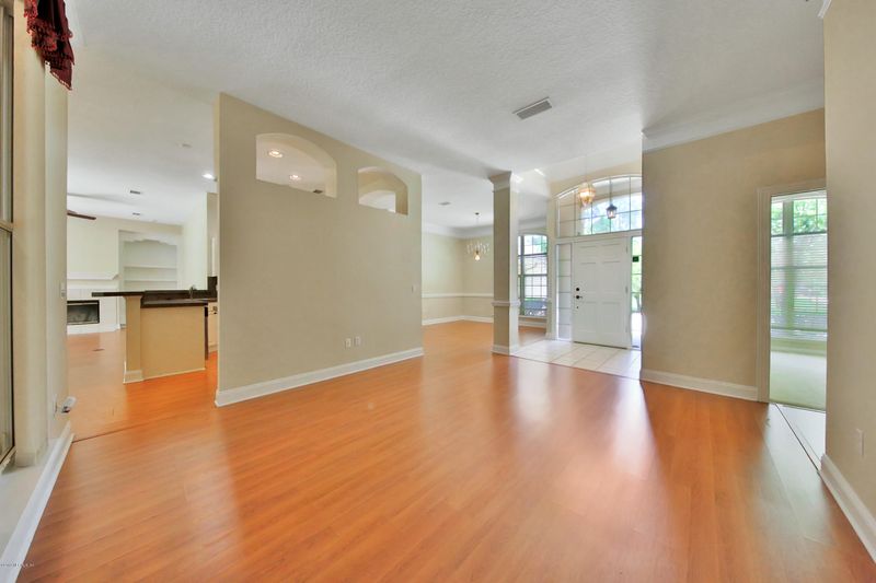1911 Woodlake Dr, Fleming Island, FL 32003