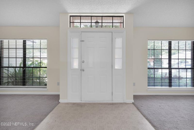 1913 Hawkins Cove Dr W, Jacksonville, FL 32246