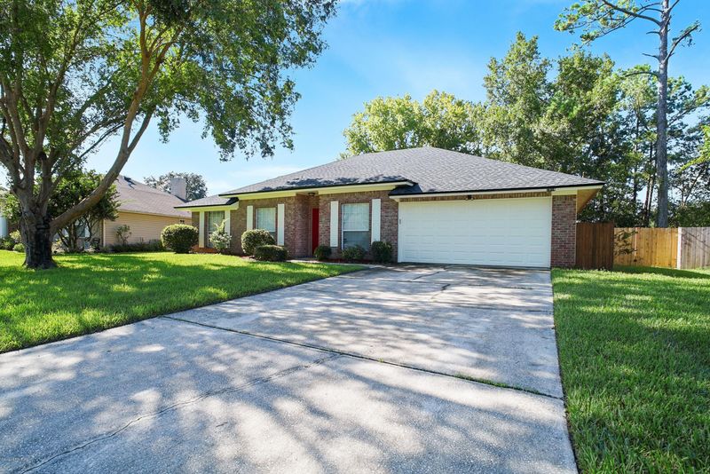 1914 Suwannee River Dr, Fleming Island, FL 32003