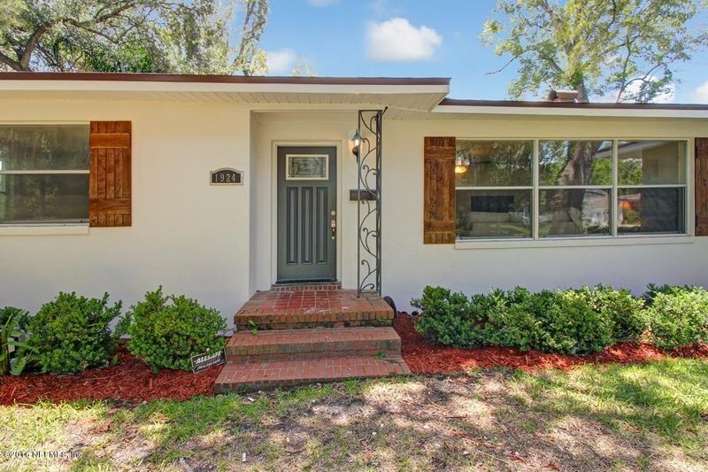 1924 San Marie Dr S, Jacksonville, FL 32217