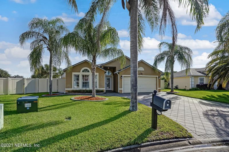 1929 Millington Ln, Jacksonville, FL 32246