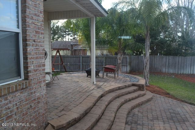 1932 Willesdon Dr E, Jacksonville, FL 32246