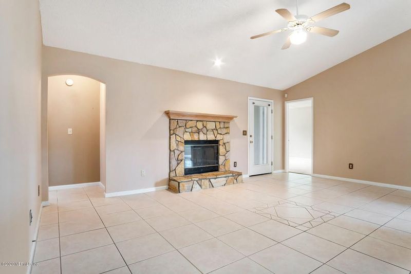 1935 Farm Way, Middleburg, FL 32068