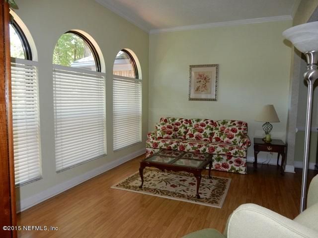 1940 Crane Ct, St Johns, FL 32259